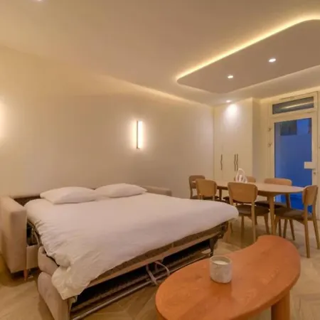 Apartment Jardin - Jacuzzi - En Paris