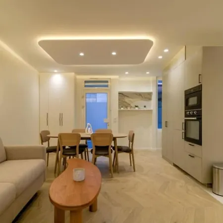 Apartment Jardin - Jacuzzi - En Paris