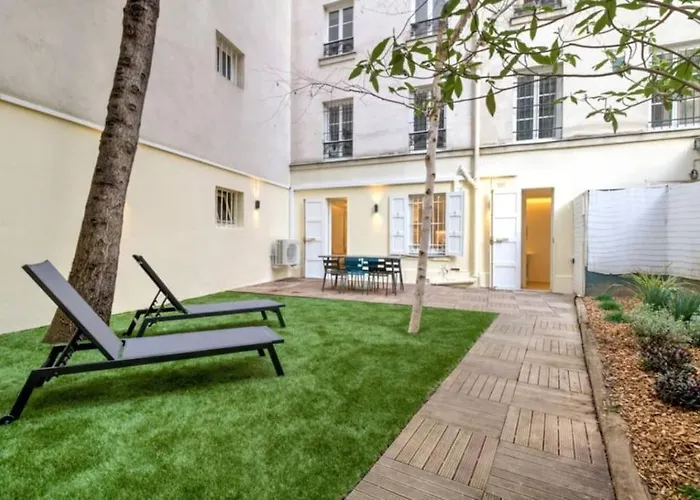 Jardin - Jacuzzi - En Apartmán Paříž